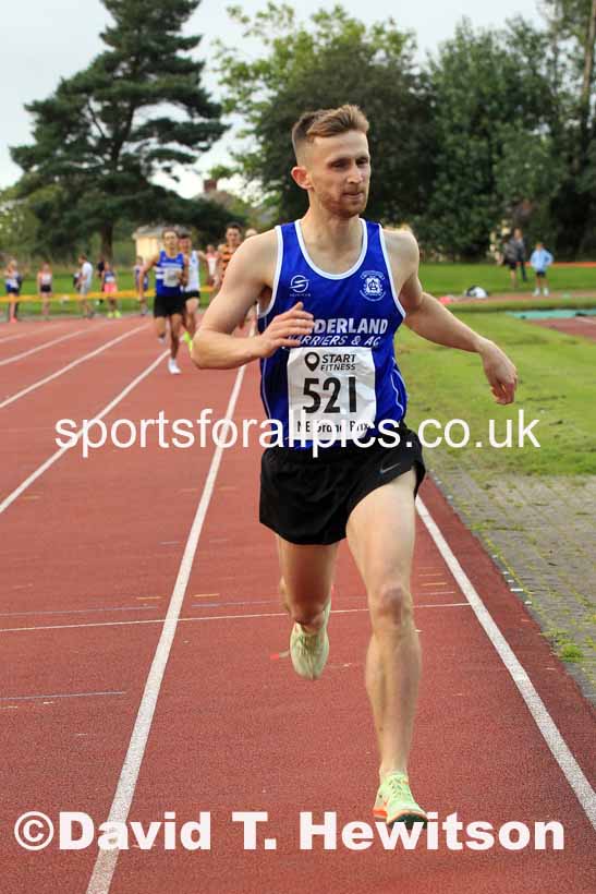 800 metres, 2023 NEGP 6 Monkton.  Photo: David T. Hewitson/Sports for All Pics